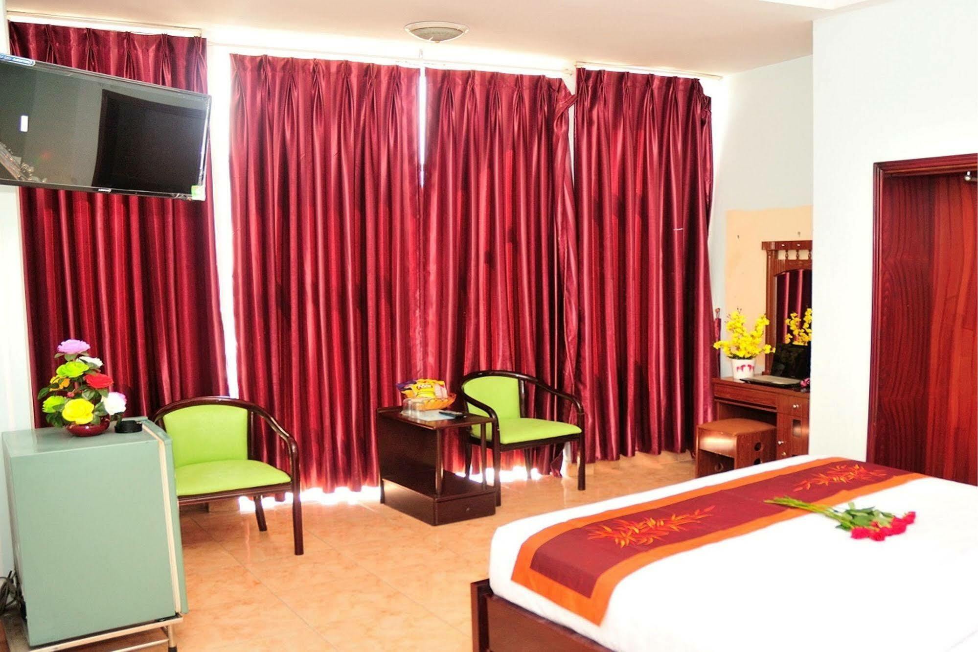 ฮา ตรัง โฮเต็ล Hotel โฮจิมินห์ซิตี้ ภายนอก รูปภาพ