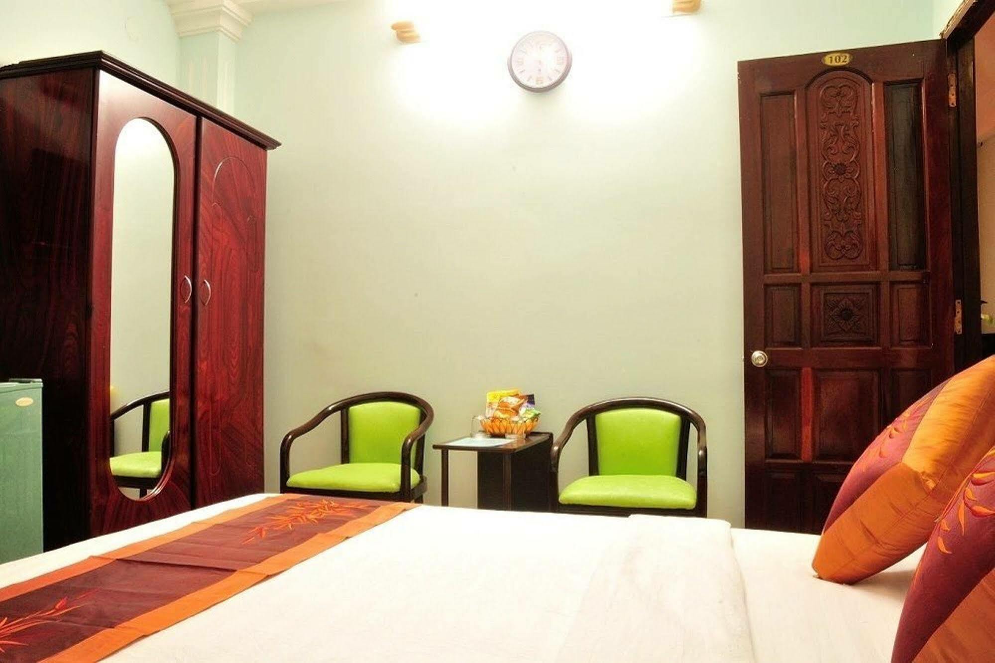 ฮา ตรัง โฮเต็ล Hotel โฮจิมินห์ซิตี้ ภายนอก รูปภาพ